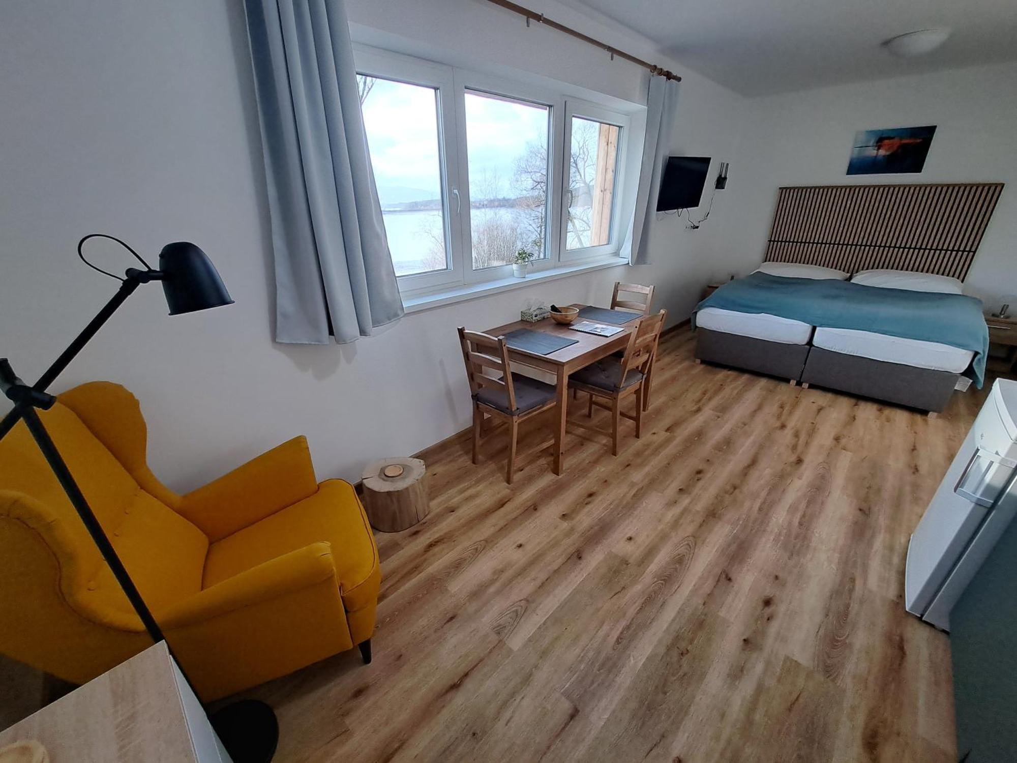 Apartmany - Male Lipno Černá v Pošumaví Exteriér fotografie